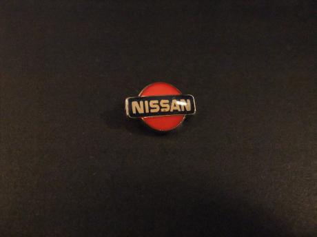 Nissan logo witte letters